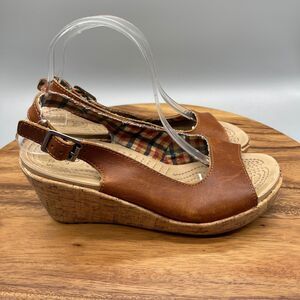 Crocs A Leigh Sandals Women Size 9 Brown Comfort Casual Walking Flip Flops